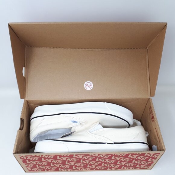 Vans Classic Slip On 98 DX OG All White Skate Shoe Sneaker Mens 6 / Womens 7.5 - Picture 12 of 12